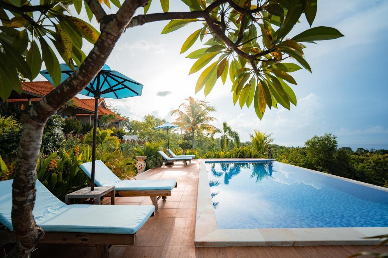 Gara Gara Sea View Hotel Batununggul Exterior photo