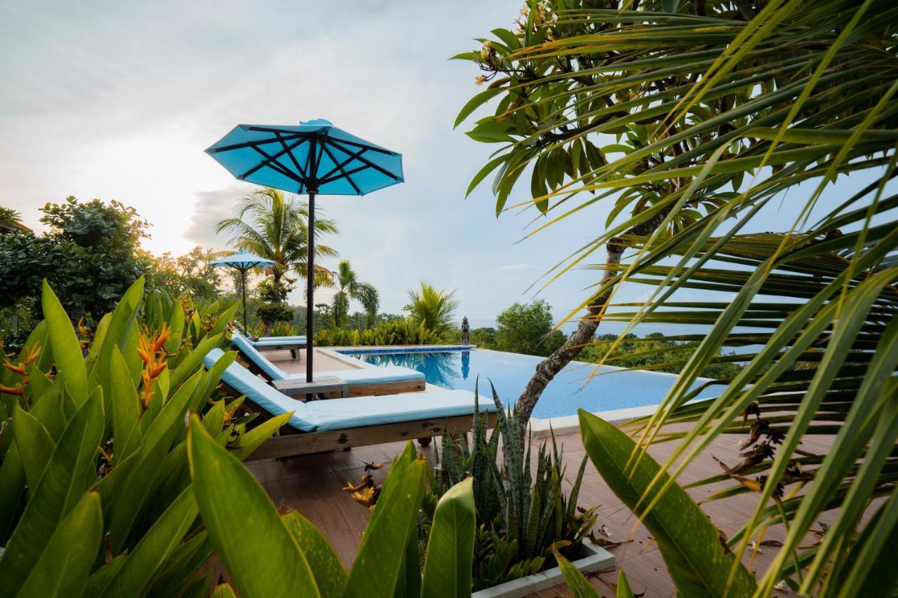 Gara Gara Sea View Hotel Batununggul Exterior photo